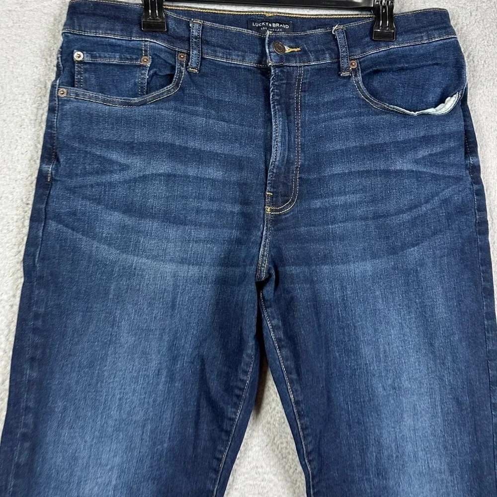 Lucky Brand 410 Jeans Mens 36X30 Blue Athletic Straight Denim Distressed Stretch